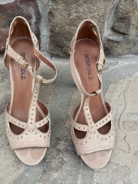 ROSE GOLD Studded T-Strap Heels – Size 8.5 ✨